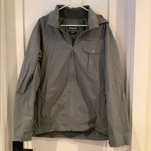 Patagonia light weight rain jacket